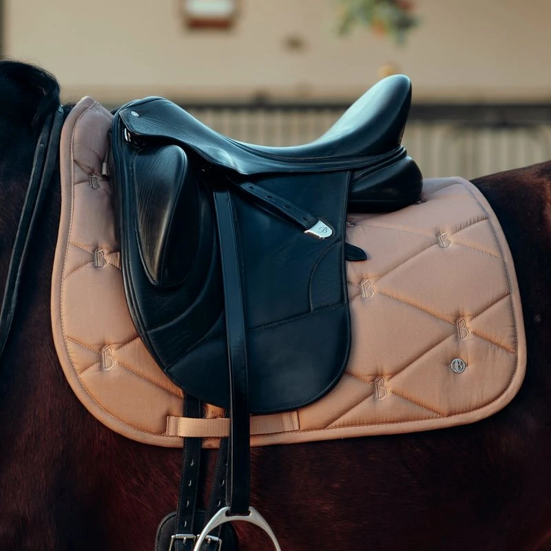 B Vertigo Laurel Dressage Saddle Pad - Tiger's Eye Brown 4 B Vertigo Laurel Dressage Saddle Pad - Tiger's Eye Brown - Image 2